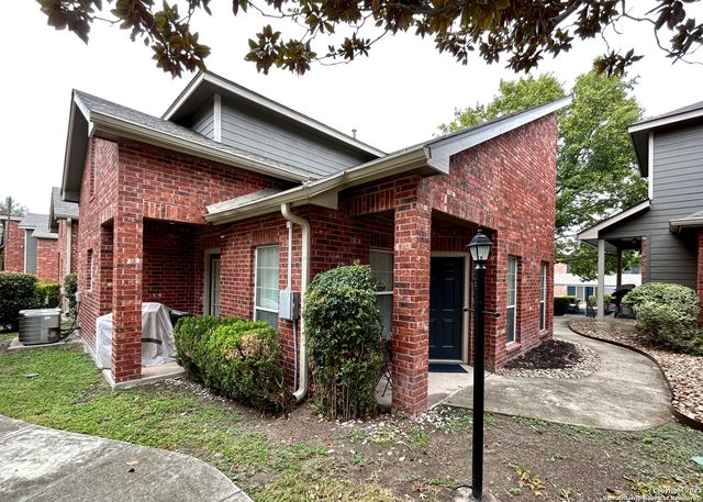 42 Chapel Hill Cir Unit 42, San Antonio, TX 78240