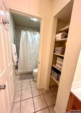 42 Chapel Hill Cir Unit 42, San Antonio, TX 78240