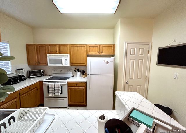 42 Chapel Hill Cir Unit 42, San Antonio, TX 78240