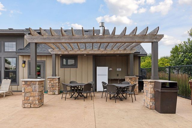 3050 Wild Flower Trail, Medina, MN 55340