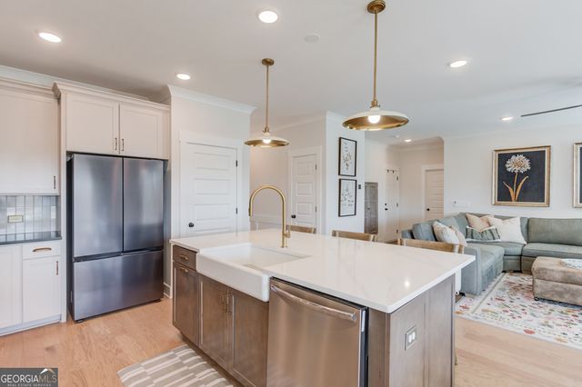 7033 Manchester Drive, Flowery Branch, GA 30542