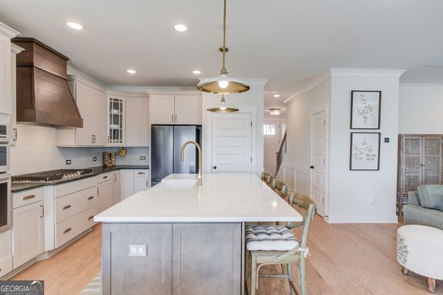 7033 Manchester Drive, Flowery Branch, GA 30542