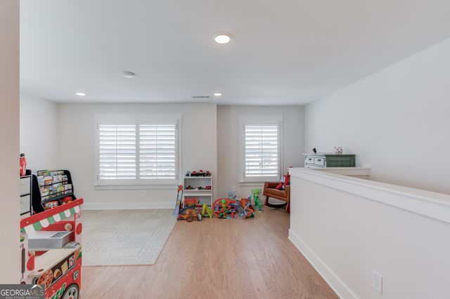 7033 Manchester Drive, Flowery Branch, GA 30542