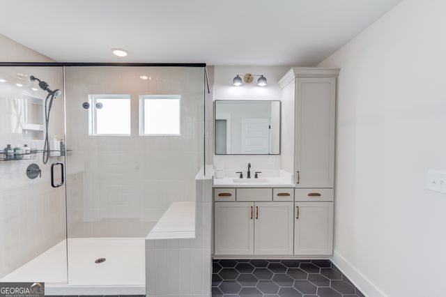 7033 Manchester Drive, Flowery Branch, GA 30542