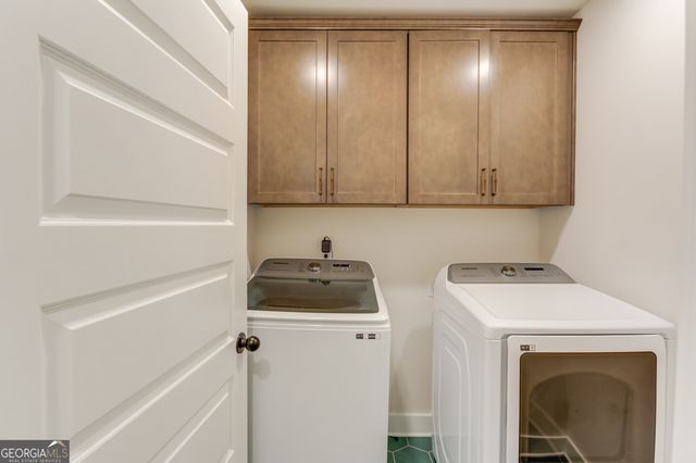 7033 Manchester Drive, Flowery Branch, GA 30542