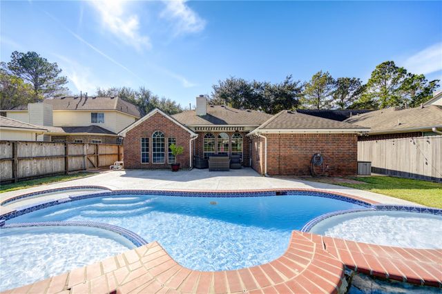 4534 Forest Home Drive, Missouri City, TX 77459