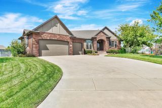 116 N Fawnwood St, Wichita, KS 67235