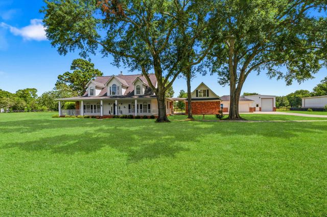 11443 Outpost Cove Drive, Willis, TX 77318