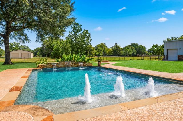 11443 Outpost Cove Drive, Willis, TX 77318