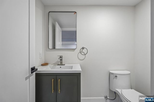 229 Sutton Place, New Milford, NJ 07646