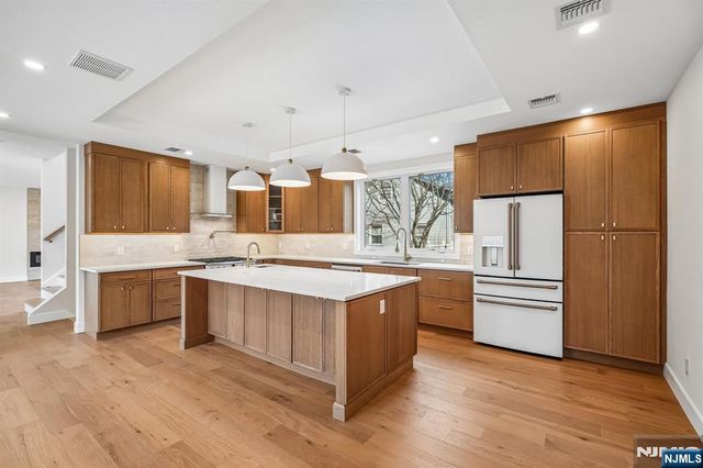 229 Sutton Place, New Milford, NJ 07646