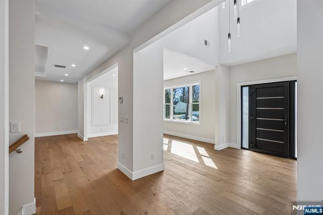 229 Sutton Place, New Milford, NJ 07646