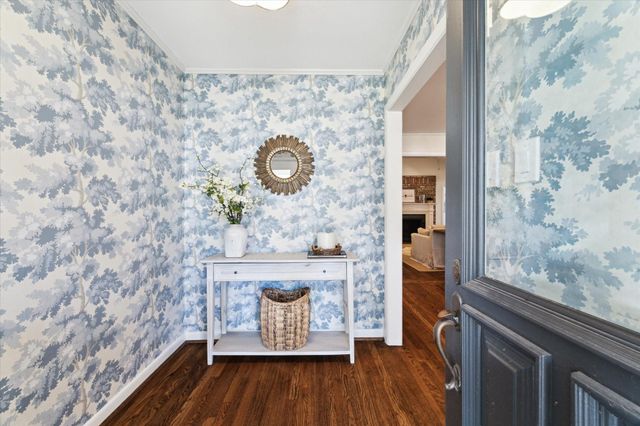 737 Country Lane, Houston, TX 77024