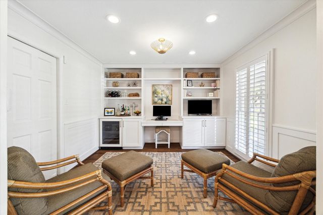 737 Country Lane, Houston, TX 77024