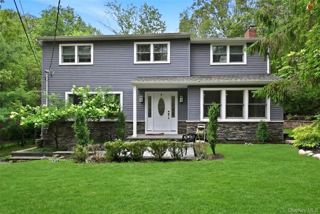 135 Oakwood Road, Port Jefferson, NY 11777
