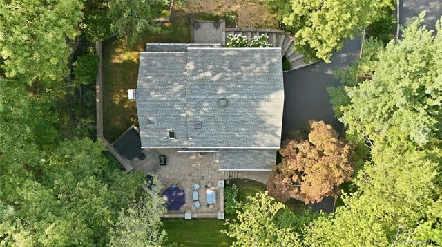 135 Oakwood Road, Port Jefferson, NY 11777
