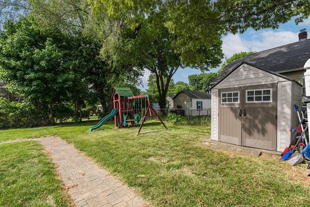 136 Collins St, Attleboro, MA 02703