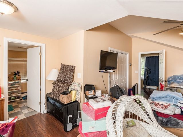 136 Collins St, Attleboro, MA 02703