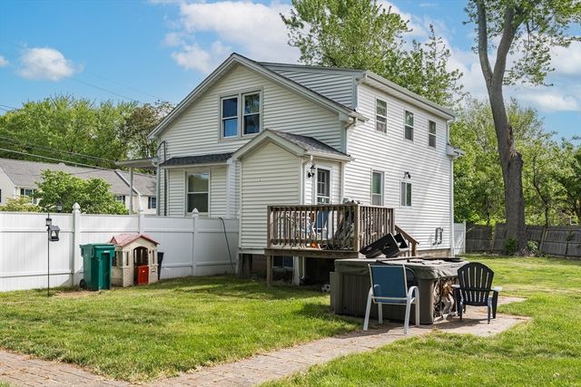 136 Collins St, Attleboro, MA 02703