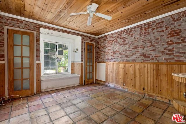 165 Veteran Avenue, Los Angeles, CA 90024