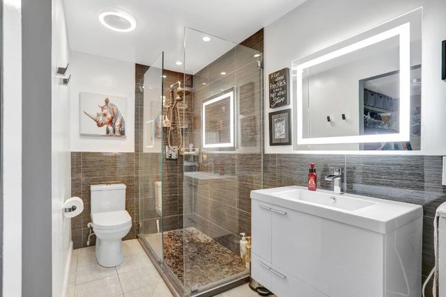 860 SE 6th Avenue 104, Deerfield Beach, FL 33441