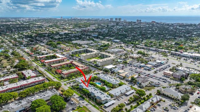 860 SE 6th Avenue 104, Deerfield Beach, FL 33441