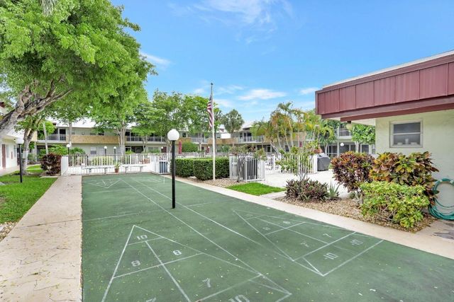 860 SE 6th Avenue 104, Deerfield Beach, FL 33441