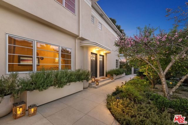 464 N Harper Avenue, Los Angeles, CA 90048