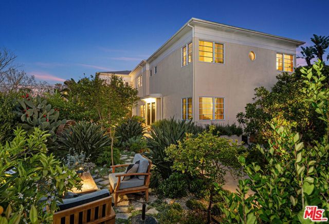 464 N Harper Avenue, Los Angeles, CA 90048