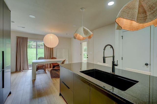8645 Sleepy Hollow Road, Kansas City, MO 64114