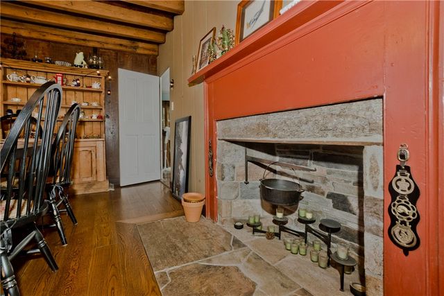 175 Huntinghouse Road, Glocester, RI 02857