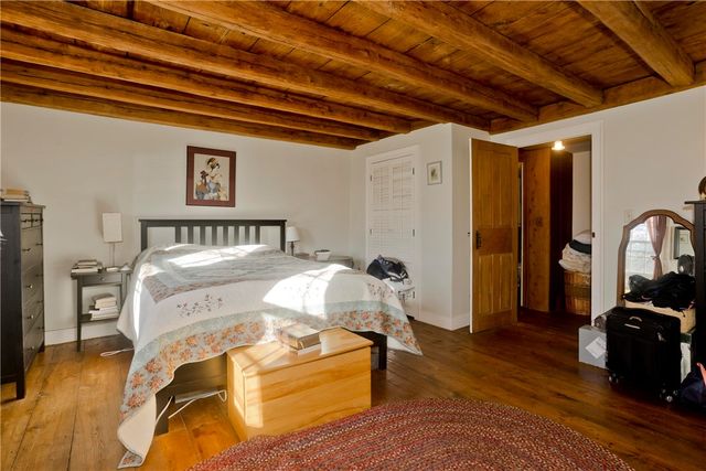 175 Huntinghouse Road, Glocester, RI 02857