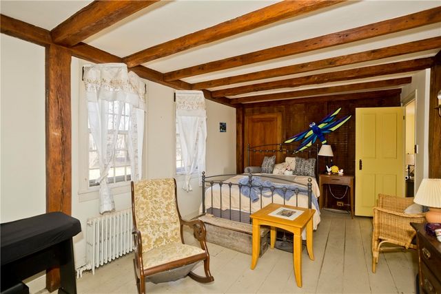 175 Huntinghouse Road, Glocester, RI 02857