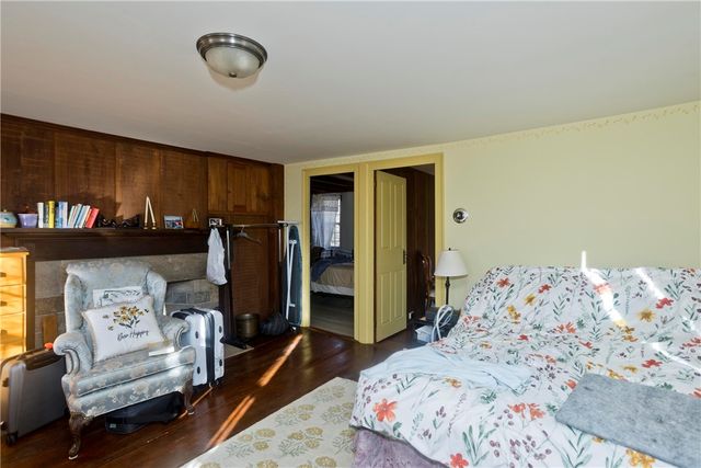 175 Huntinghouse Road, Glocester, RI 02857