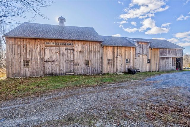 175 Huntinghouse Road, Glocester, RI 02857