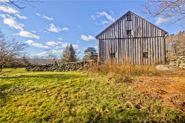 175 Huntinghouse Road, Glocester, RI 02857