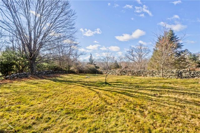 175 Huntinghouse Road, Glocester, RI 02857