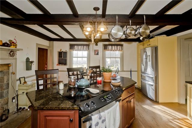 175 Huntinghouse Road, Glocester, RI 02857