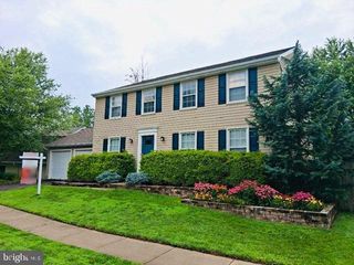 1057 BURWICK DR, Herndon, VA 20170