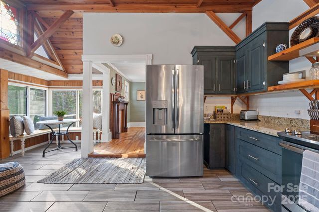 287 Church Road, Fairview, NC 28730