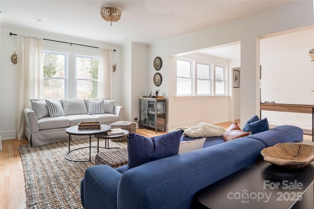 287 Church Road, Fairview, NC 28730