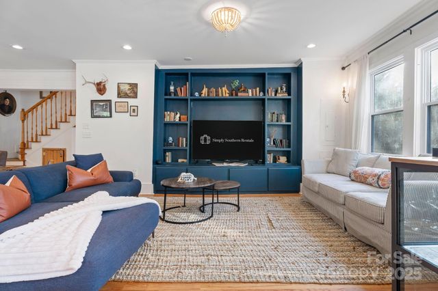 287 Church Road, Fairview, NC 28730