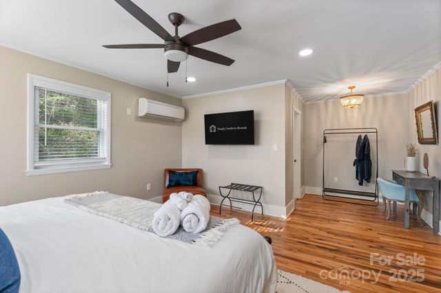 287 Church Road, Fairview, NC 28730