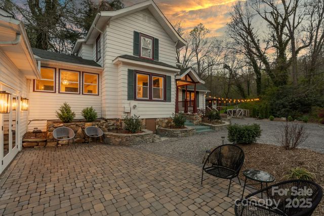 287 Church Road, Fairview, NC 28730