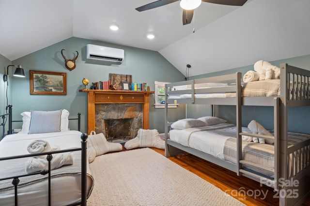 287 Church Road, Fairview, NC 28730