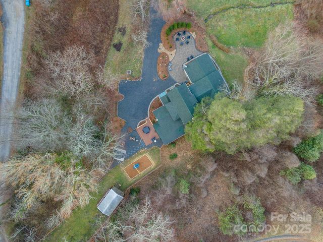 287 Church Road, Fairview, NC 28730