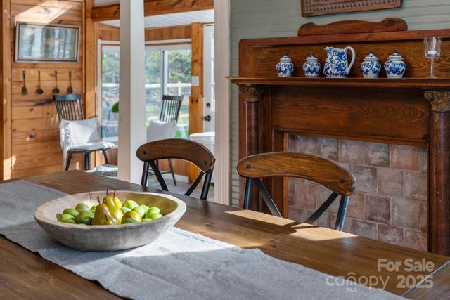 287 Church Road, Fairview, NC 28730