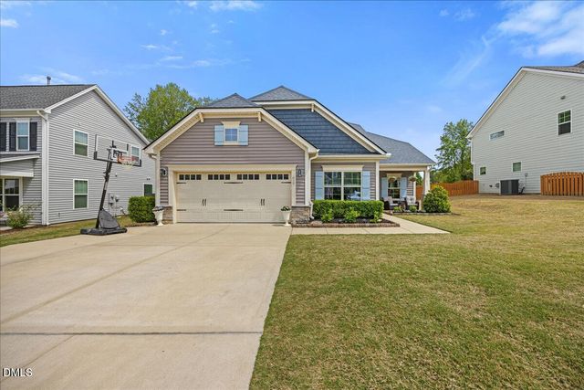827 Tupelo Glen Court, Fuquay Varina, NC 27526