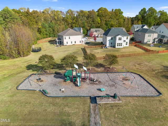 827 Tupelo Glen Court, Fuquay Varina, NC 27526