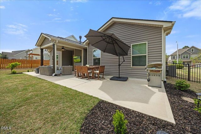 827 Tupelo Glen Court, Fuquay Varina, NC 27526